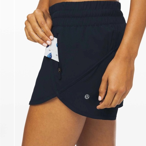 Navy Lulu tracker shorts size 2 - Picture 2 of 9